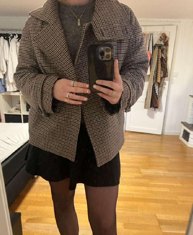 Nadia Houndstooth Buttoned Stand Collar Jacket